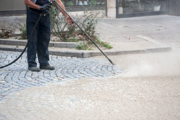 Best Graffiti Removal  in Rockville Centre, NY